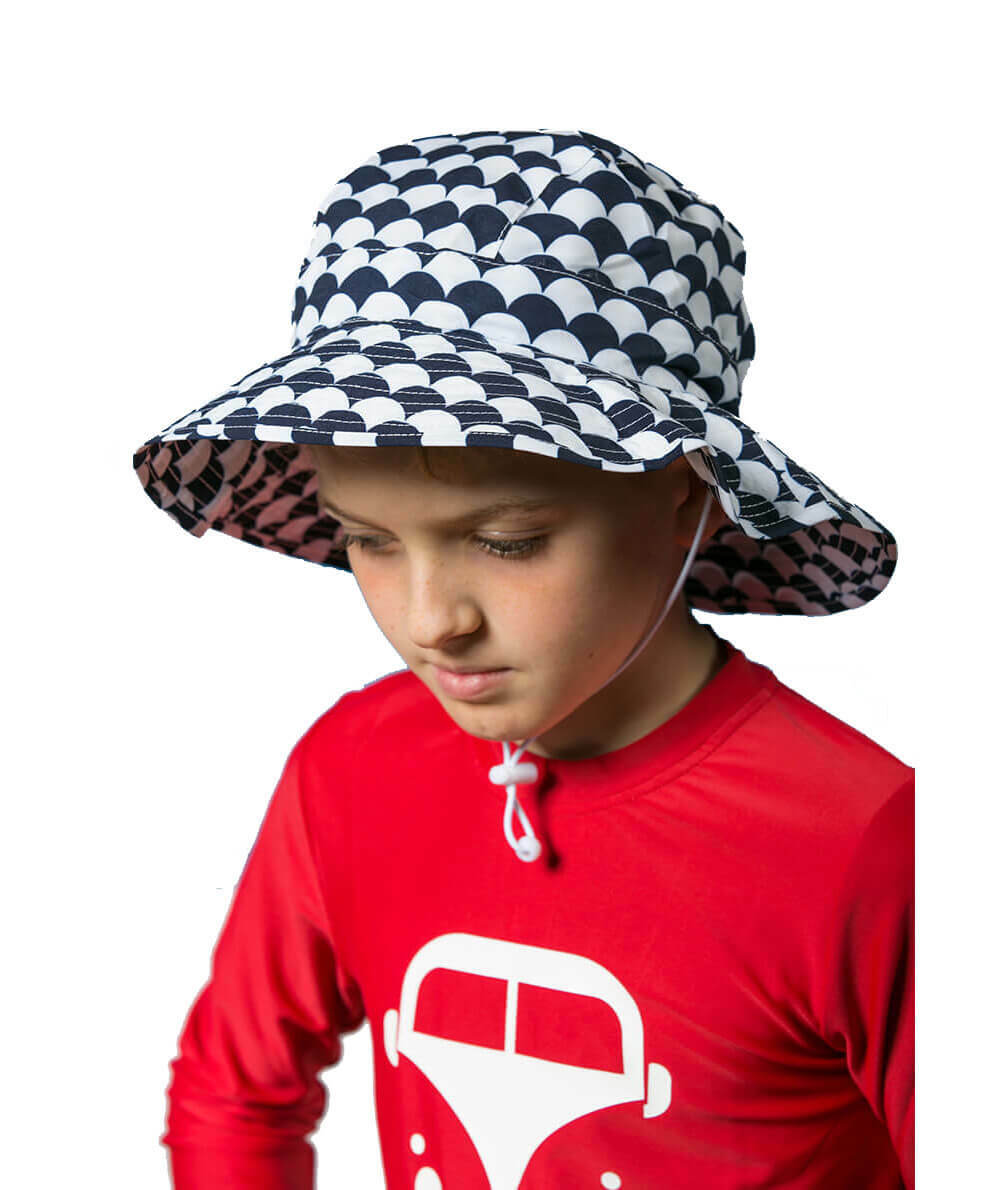 Retro Wave Hat