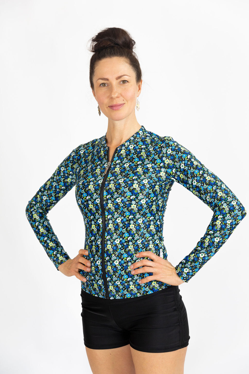 Ladies Long Sleeve Retro Blooms Rashie SIZE 6 ONLY
